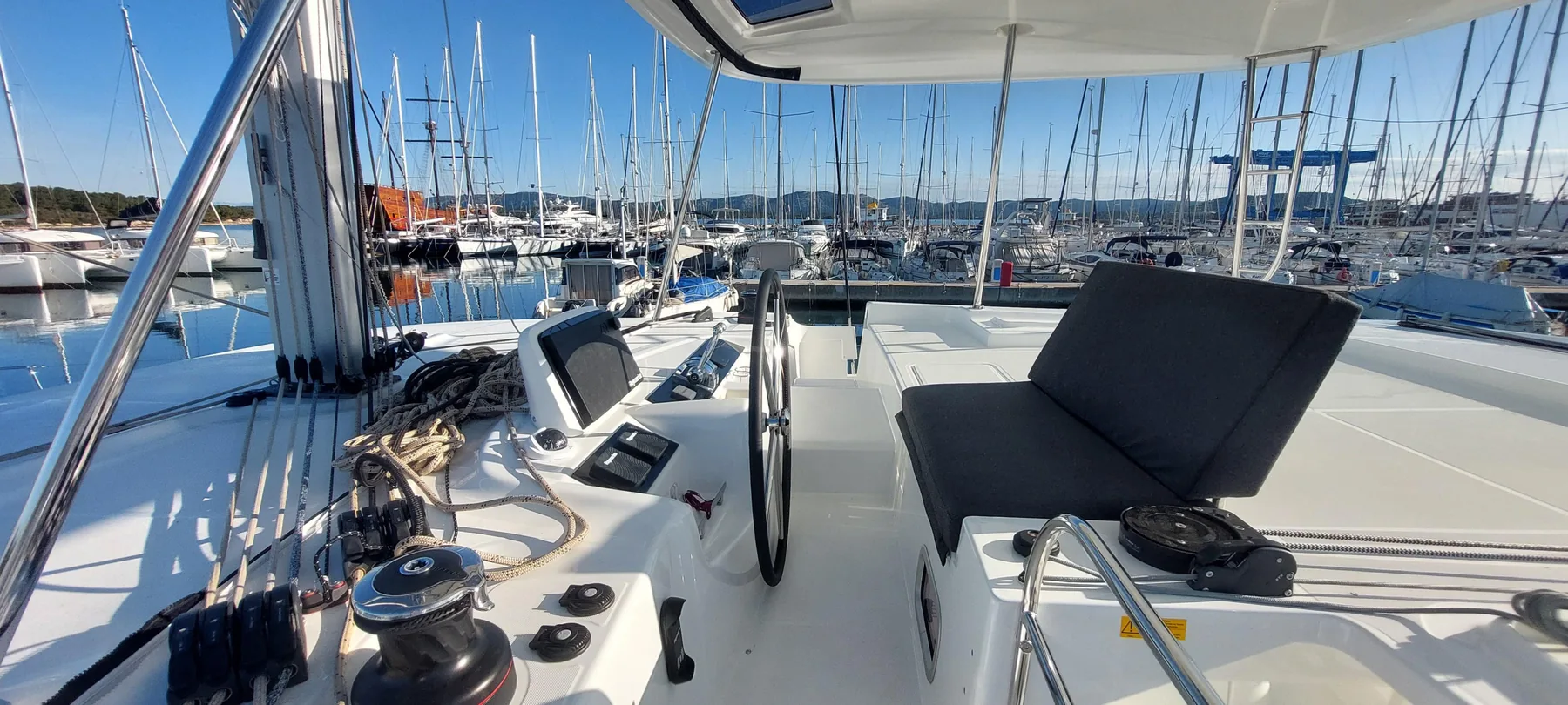 Lagoon 46 na Sycylii - galeria 25